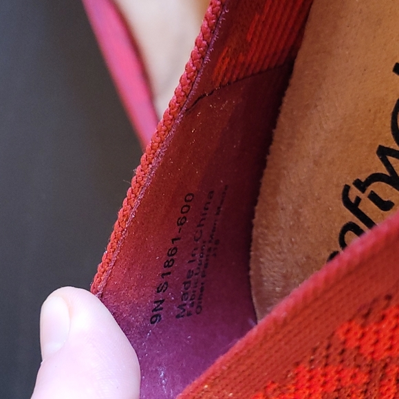 NWOB SOFTWALK red flats - Picture 6 of 6